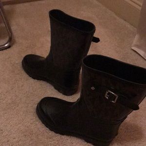 Michael Joe’s rainboots